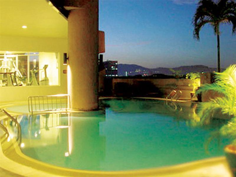 Hotel Dorsett Kuala Lumpur Zařízení fotografie Swimming pool at the hotel