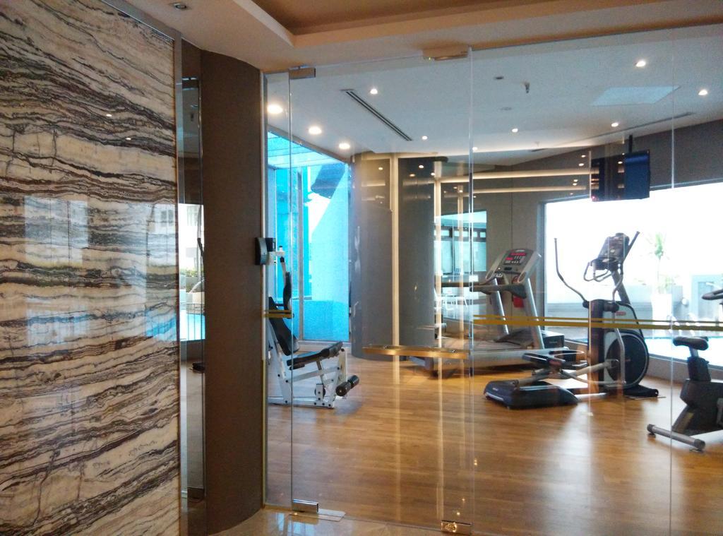 Hotel Dorsett Kuala Lumpur Exteriér fotografie The gym at the 101 Tower