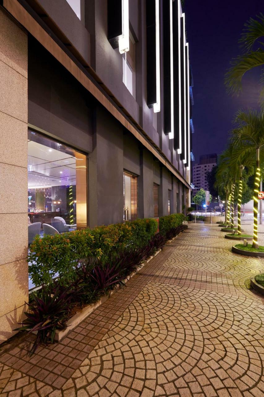 Hotel Dorsett Kuala Lumpur Exteriér fotografie The hotel's facade